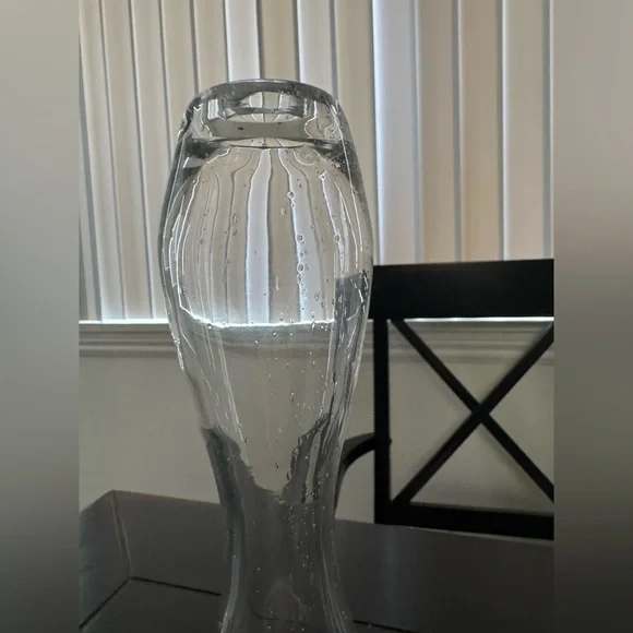 Bubble glass bud vase - Picture 3 of 7